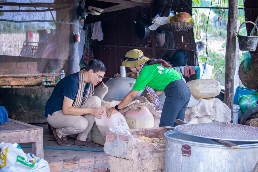 The Spirit of the Countryside: A Complete Guide to Sra Sor, Cambodia’s Traditional Rice Wine