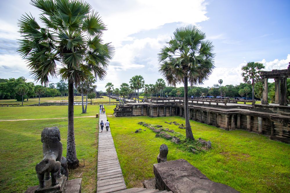 Private Angkor Sunrise Tour, Breakfast Included 1000 × 666 px (10)