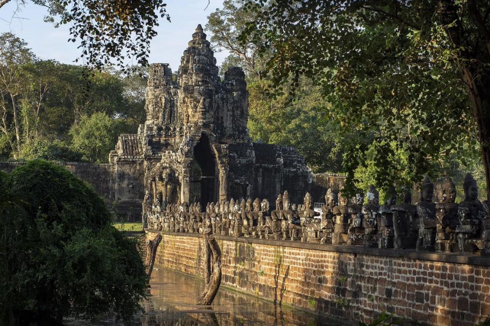 Private Angkor Sunrise Tour, Breakfast Included 1000 × 666 px (25)